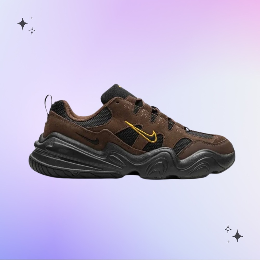 SOLD 🩷 Nike Hera Tech sneakers in brown